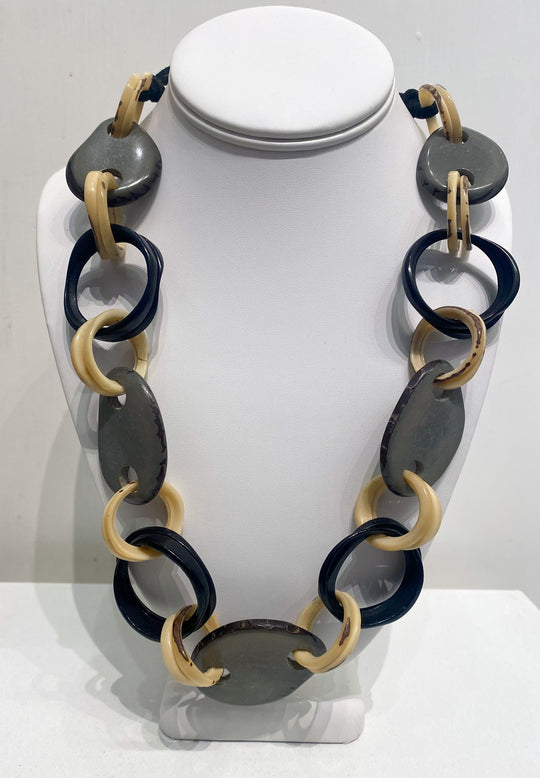 Neutral Chain Link Necklace